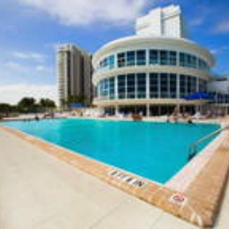 Castle Beach Resort Apartment Miami Beach Eksteriør billede