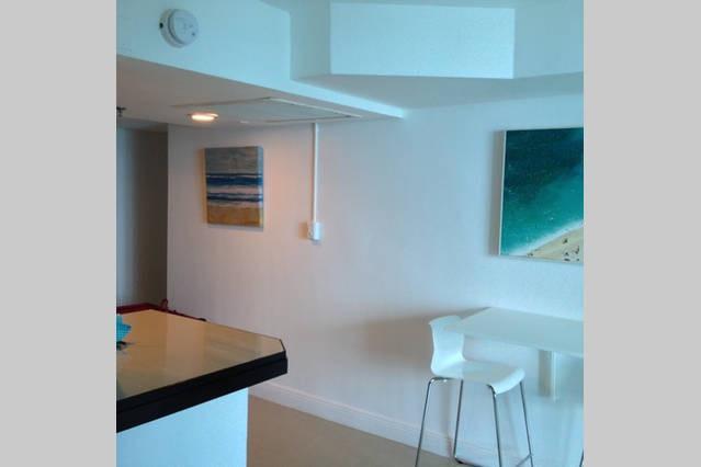 Castle Beach Resort Apartment Miami Beach Eksteriør billede