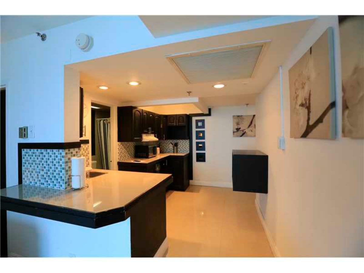 Castle Beach Resort Apartment Miami Beach Eksteriør billede